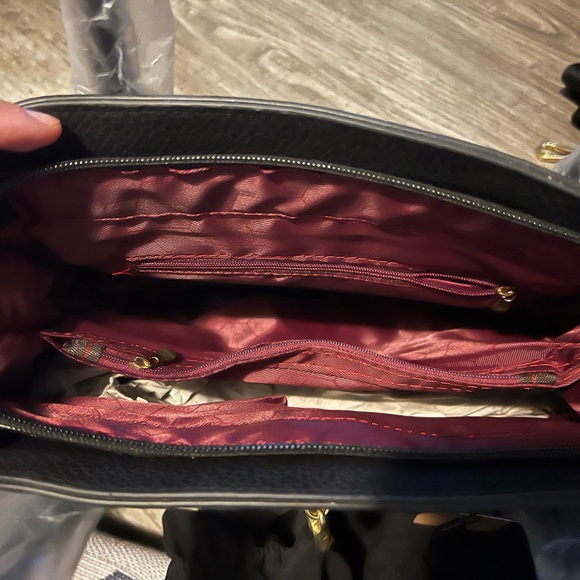 Handbag - Picture 2 of 9